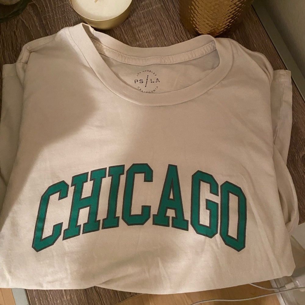 PacSun graphic tee “Chicago”